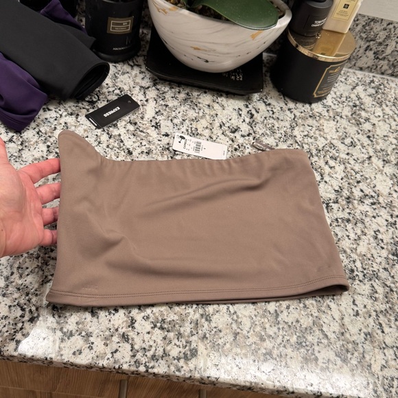 EXPRESS BODY CONTOUR HIGH COMPRESSION CROPPED TUBE TOP - Picture 8 of 11